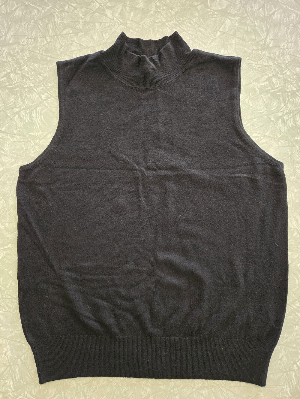 Skies Are Blue Sweater Tank - Mock Turtleneck - Black - Size MP
